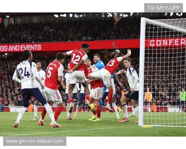 英超阿森纳防守迅速反击，比赛节节上升